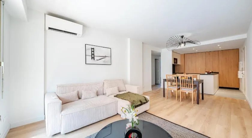 Near old town and apartment fully renovated - Image 1