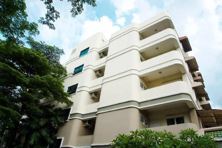 Baan Boonanan Apartment - Image 1