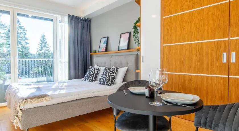 Uptown Hotel Apartments - Image 1