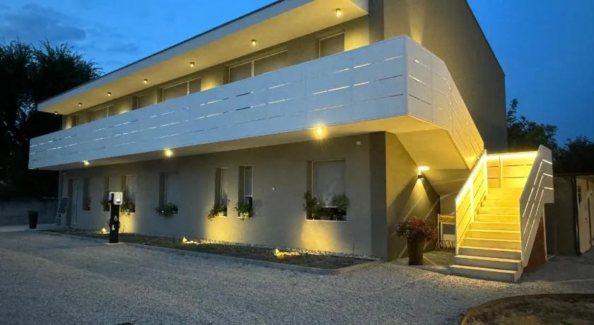 Residence Diamante - Image 1