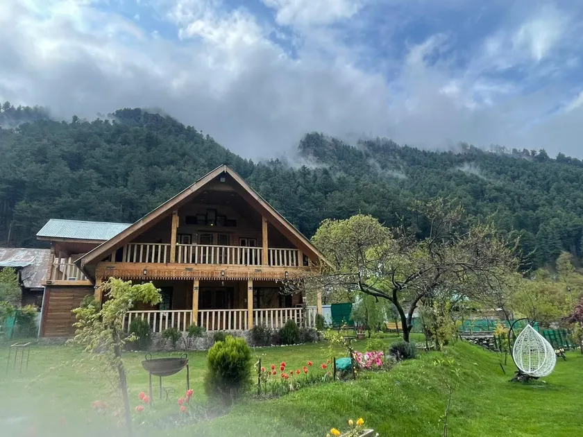 Riverfront Reem Cottage - Image 1