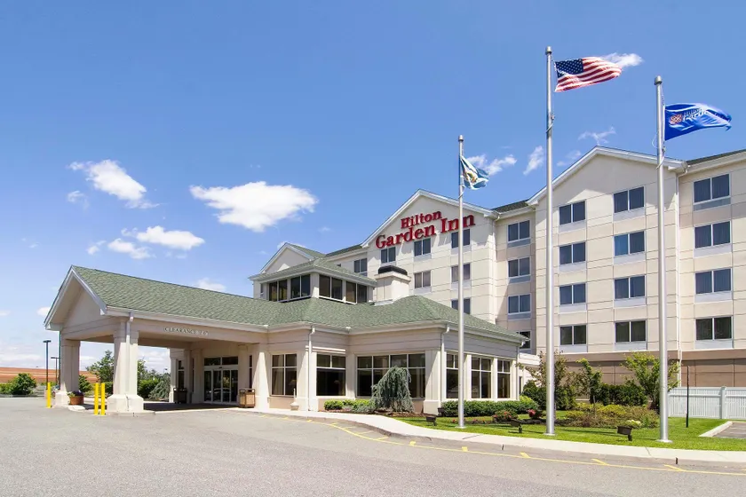 Hilton Garden Inn Nanuet - Image 1