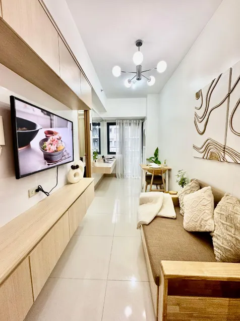 Minimalist Chic Condo near MOA-Shore3 Tower2 - Image 1