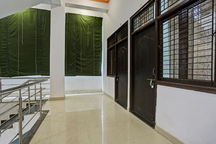 SPOT ON Shree Sarveshwar Party Lawn And Hotel - Image 1