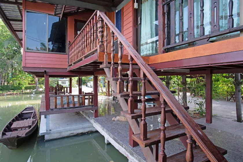Raknatee Resort - Image 1