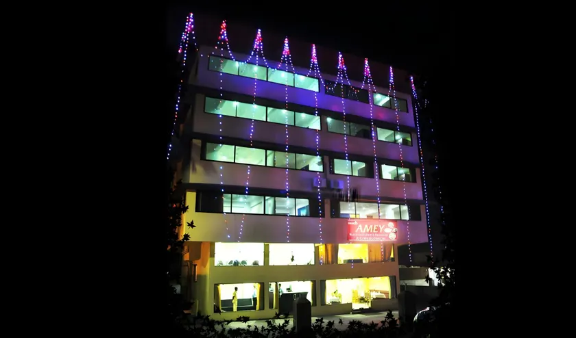 Saiesh International Hotel - Image 1