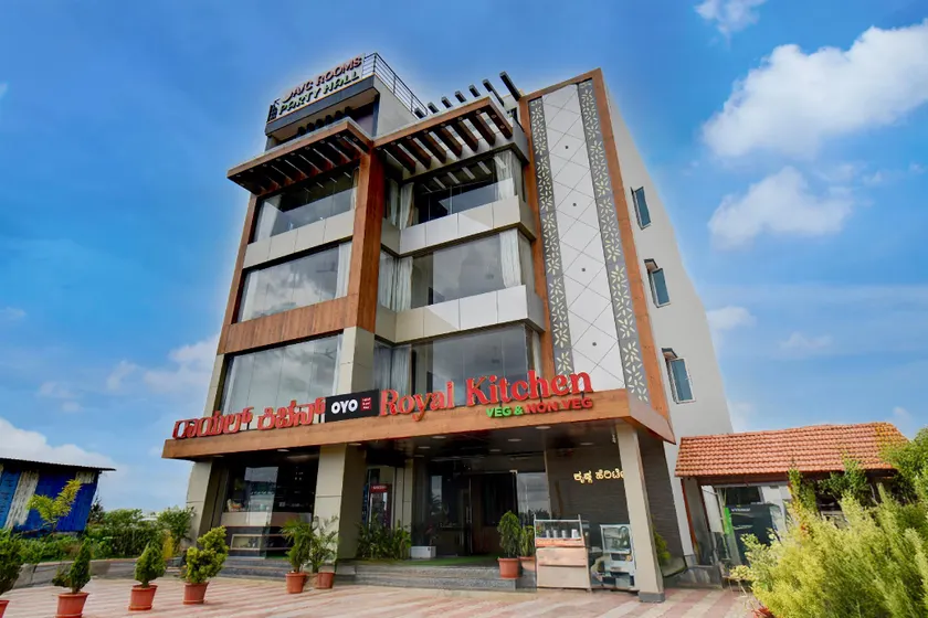 Hotel O Royal Stay - Image 1