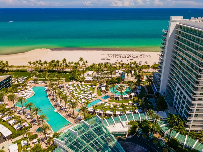 New Listing - Fontainebleau Sorrento Junior Suite - Image 1
