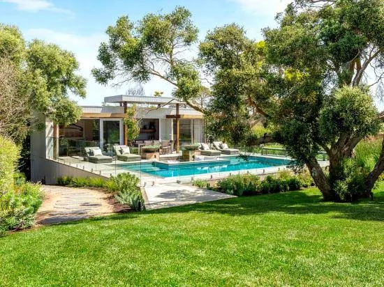 Victoria on Portsea - Image 1