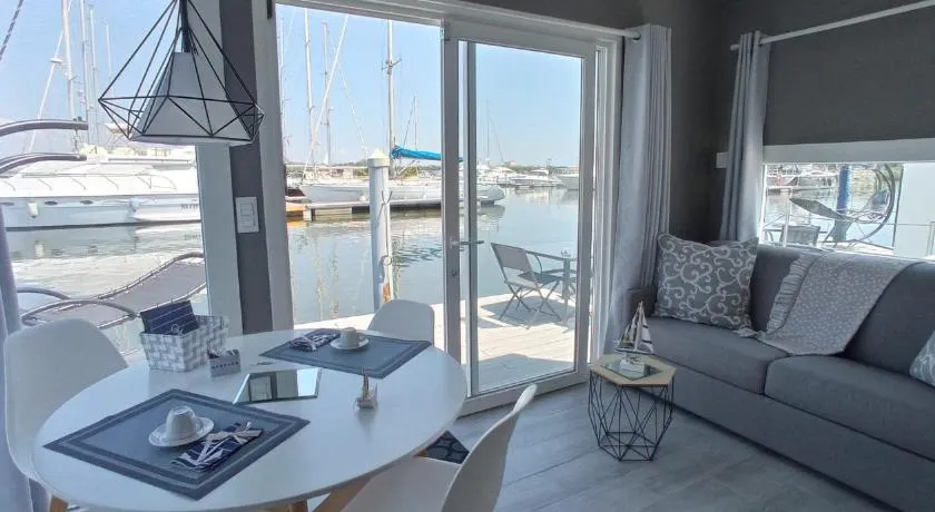 Marina degli Estensi Floating Resort - House Boat - Image 1