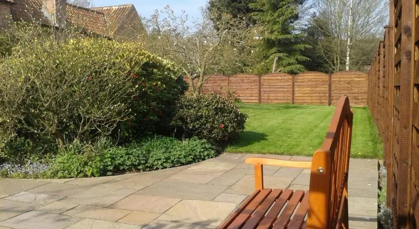 4 Bed in Wellow oc-w31058 - Image 1