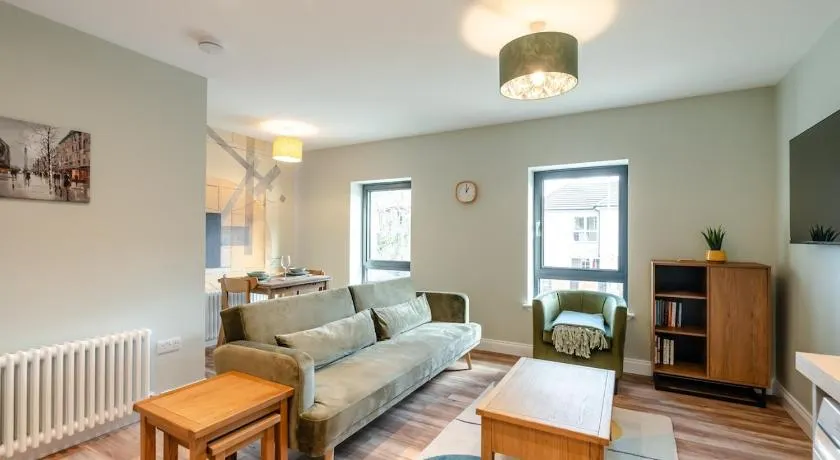Stunning upper villa stay in the City! - Image 1