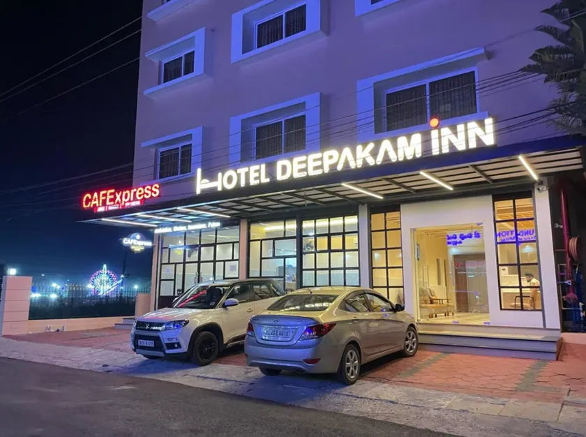 Hotel Deepakam Inn - Image 1