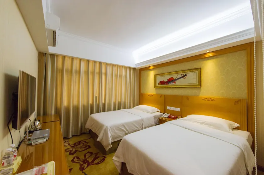 Xinglian New Boutique Hotel - Image 1