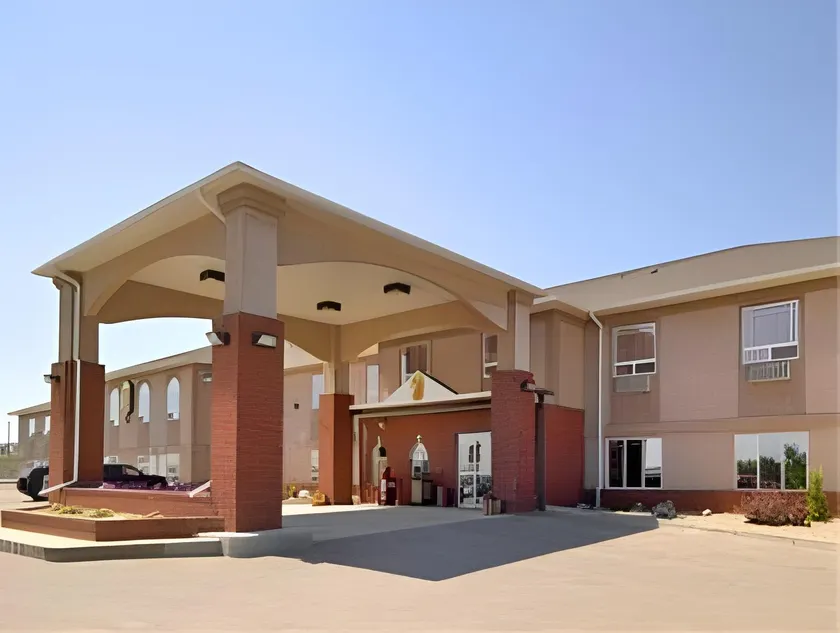 Clarion Pointe Rimbey - Image 1