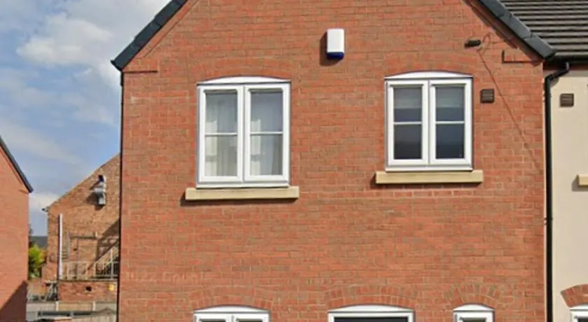 Penuel near Sutton -In-Ashfield town centre - Image 1