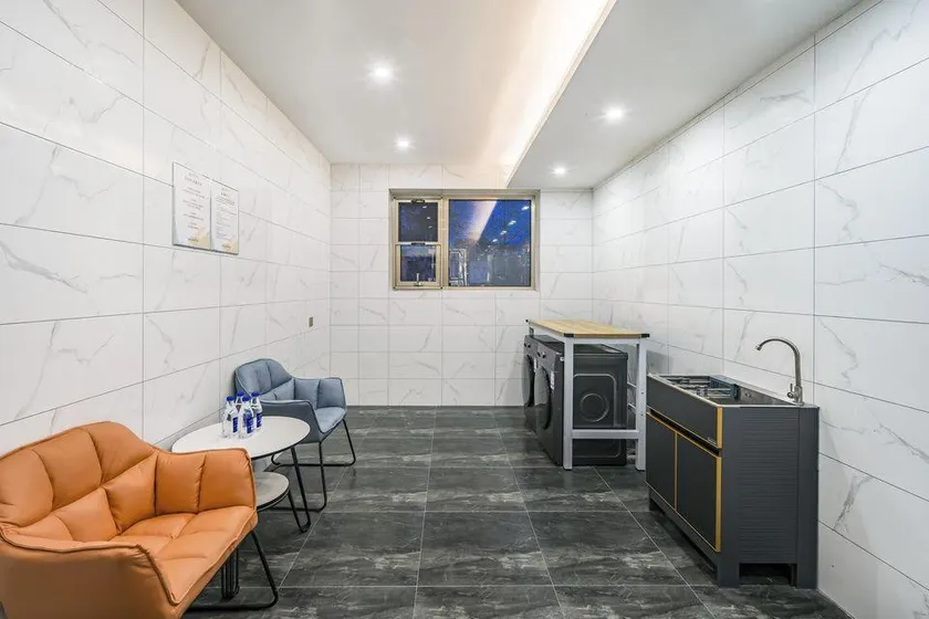 Chaoman Hotel (Beijing Changping Subway Station University Town Branch) - Image 1