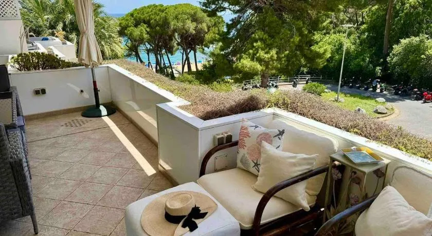 Apartment Cala Bona by Interhome - Image 1