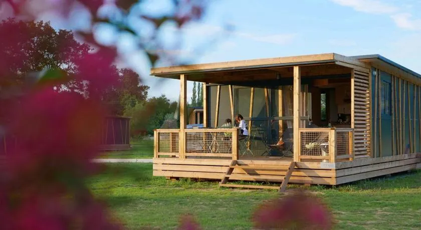 Camping Onlycamp Tours Val de Loire - Image 1