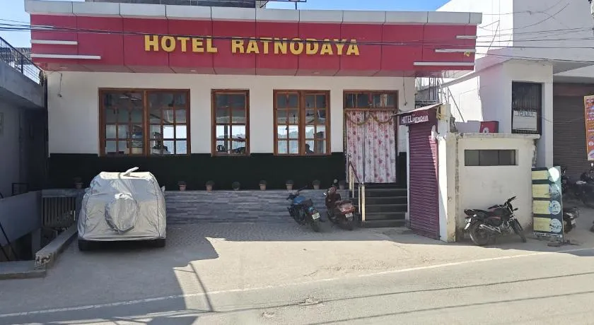 Hotel Ratnouday - Image 1