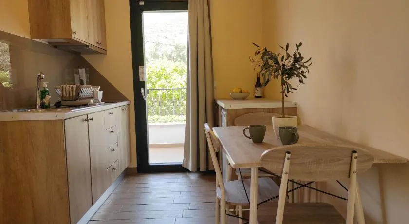 Donatos Parga - Apartments & Studios - Image 1
