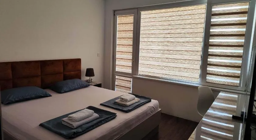 DeTY's Apartment - Image 1