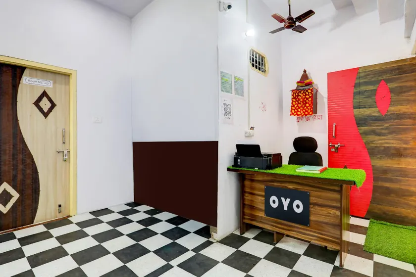 Hotel O Golden Guest House - Image 1