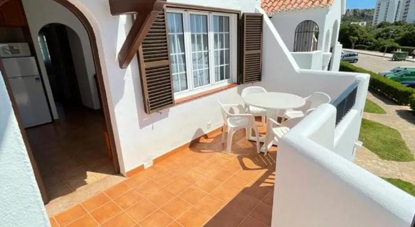 Bonito apartamento con terrazas y aparcamiento. - Image 1