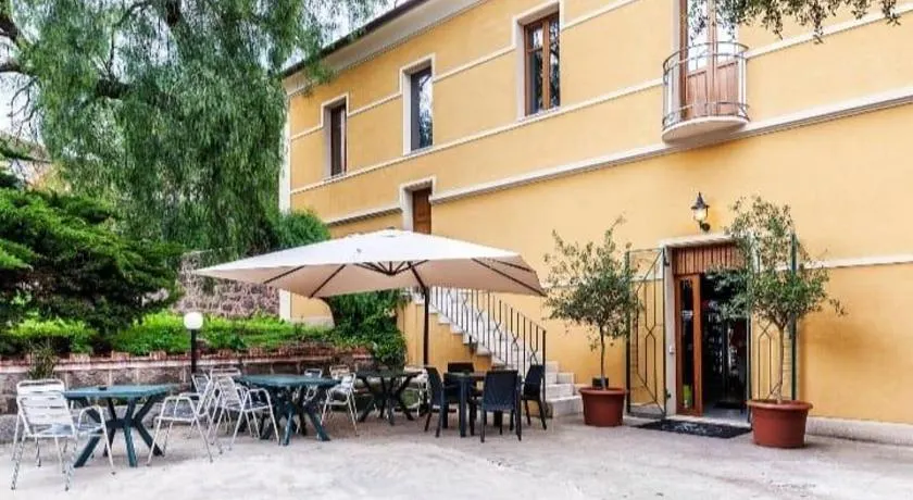 La Piazzetta Affittacamere - Image 1