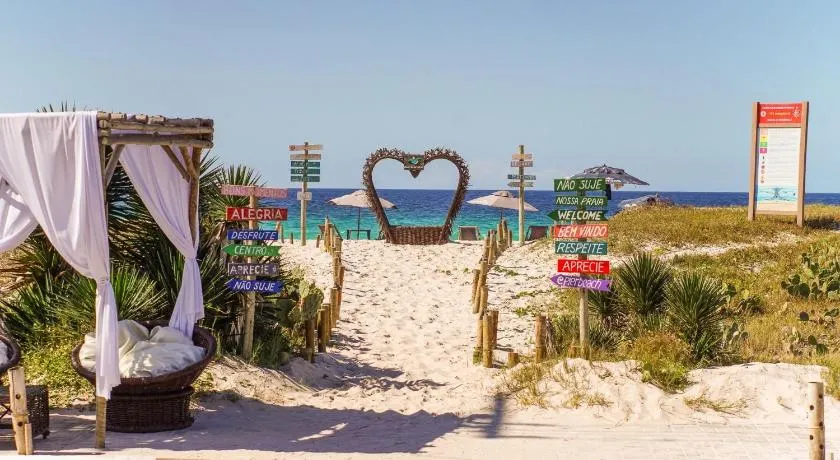 Pier Beach Club - Image 1
