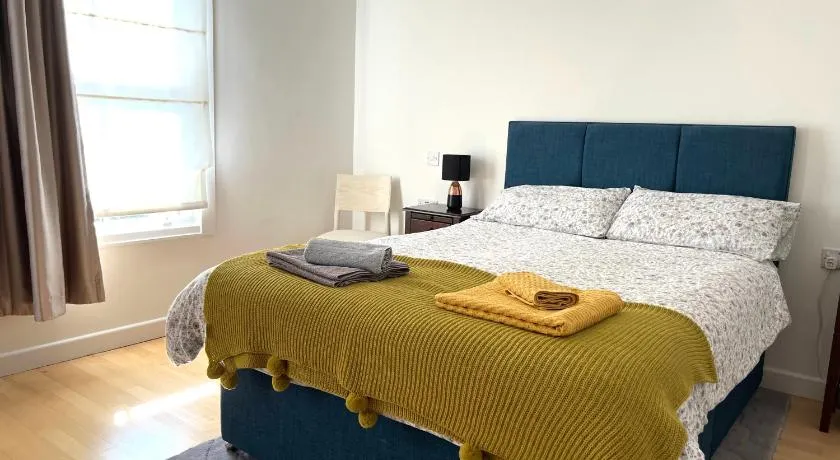 300m to Fitzwilliam museum 3 en-suites double bedroom Victoria house - Image 1