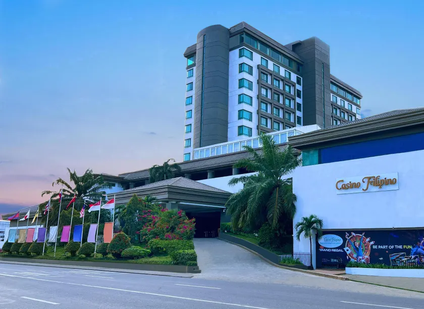 Grand Regal Hotel Davao - Image 1