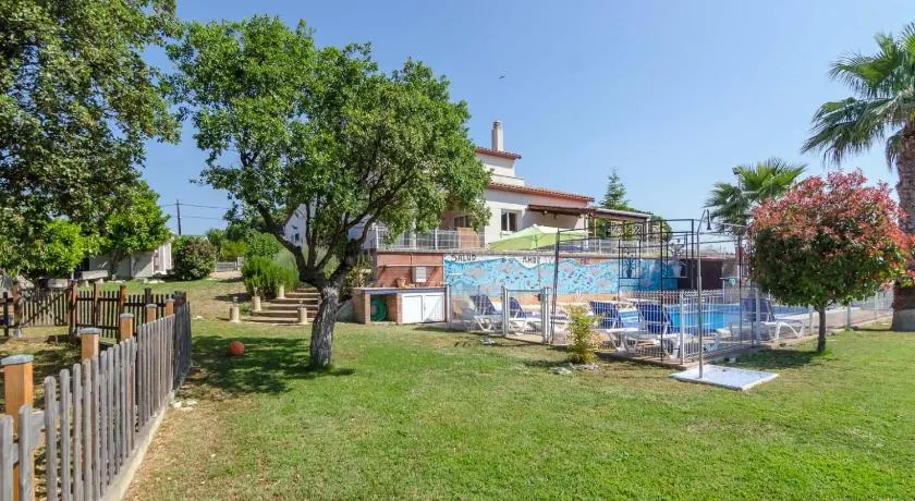 Villa mit Grill, privatem Pool und Garten - Image 1