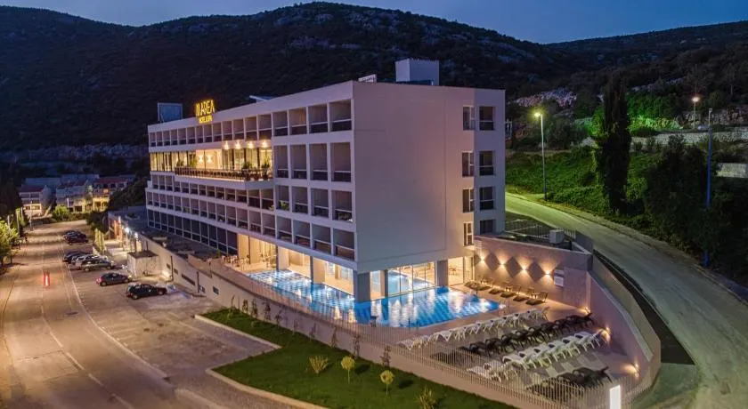 Marea Hotel & Spa - Image 1