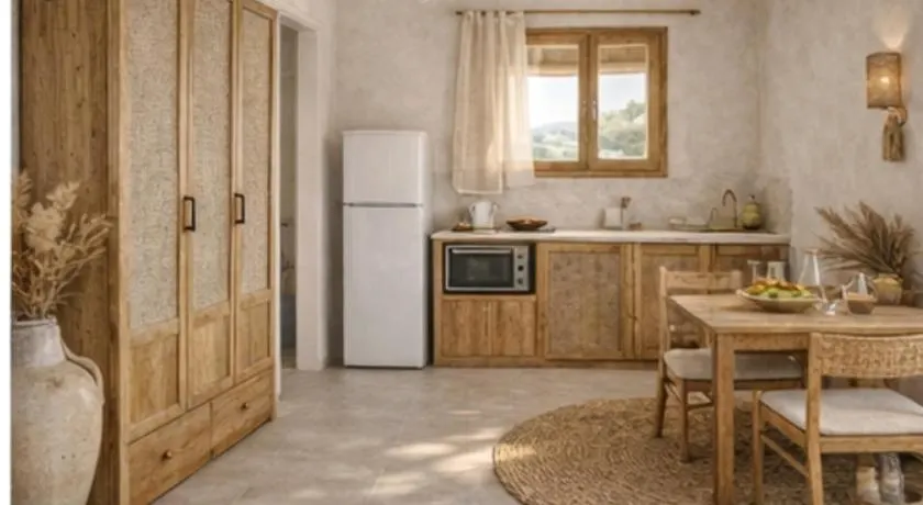 Del Mare seafront villas and suites - Image 1