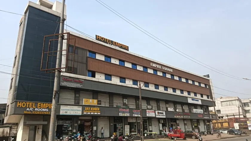 Hotel Empire - Image 1