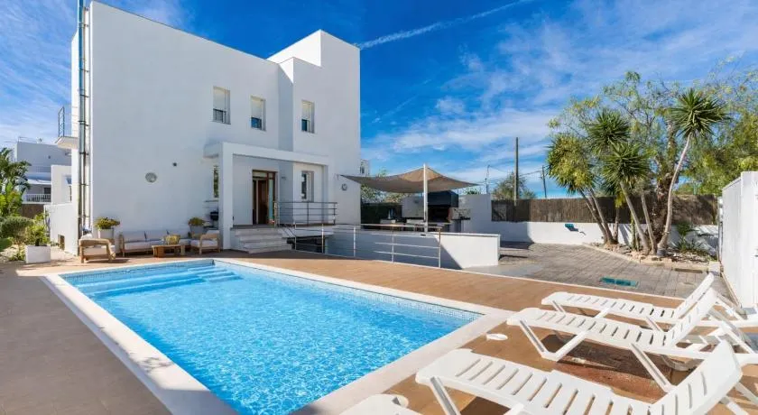 Villa mit Garten, Grill und beheiztem Pool - Image 1