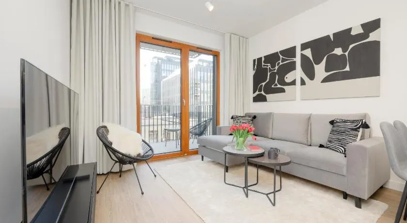 Luxury Apartment with 3 Bedrooms, Balcony and Parking by Renters Prestige - Image 1