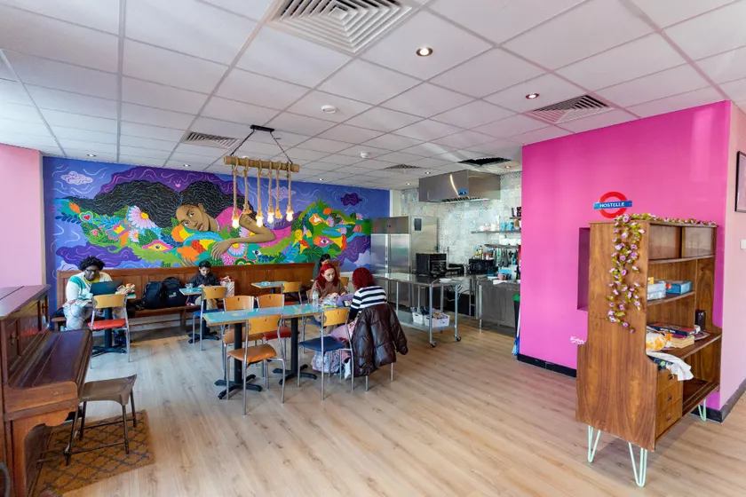 Hostelle - women only hostel London - Image 1