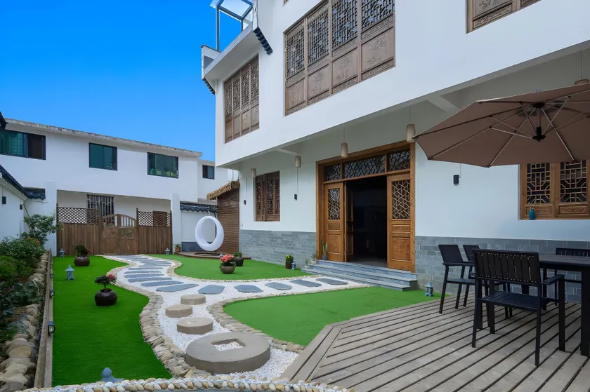 Floral Hotel Tingfengshuo B&B Huangling Scenic Spot - Image 1