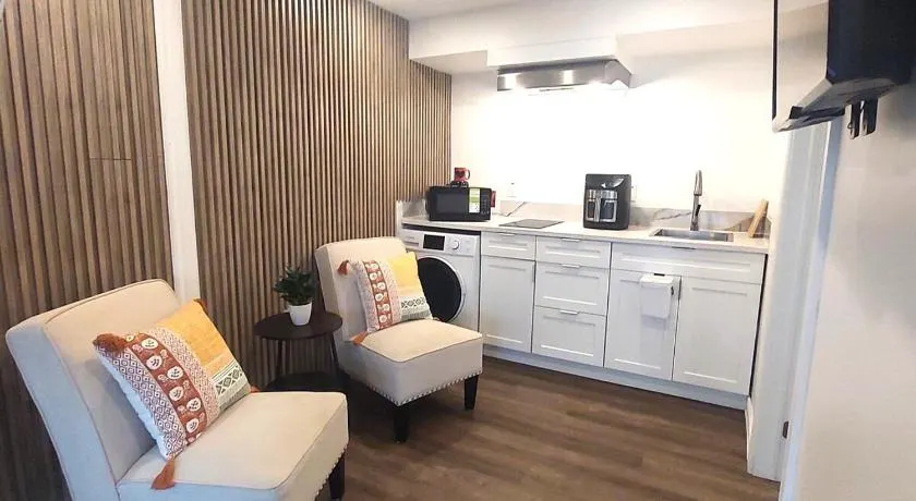 Compact,1BR Guesthouse Studio - Image 1