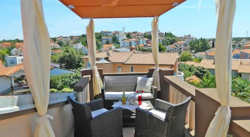 Apartment Leona - Image 1