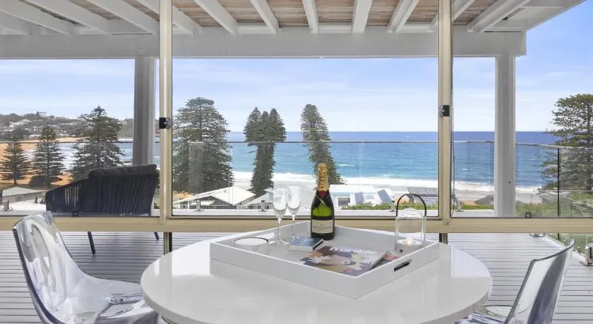 Amazing Views and Short Walk To Beach - Image 1