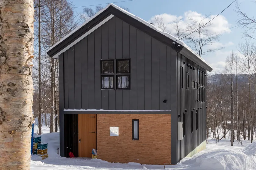 Iguru ski chalet with Sauna close to Rusutsu Ski Resort - Image 1
