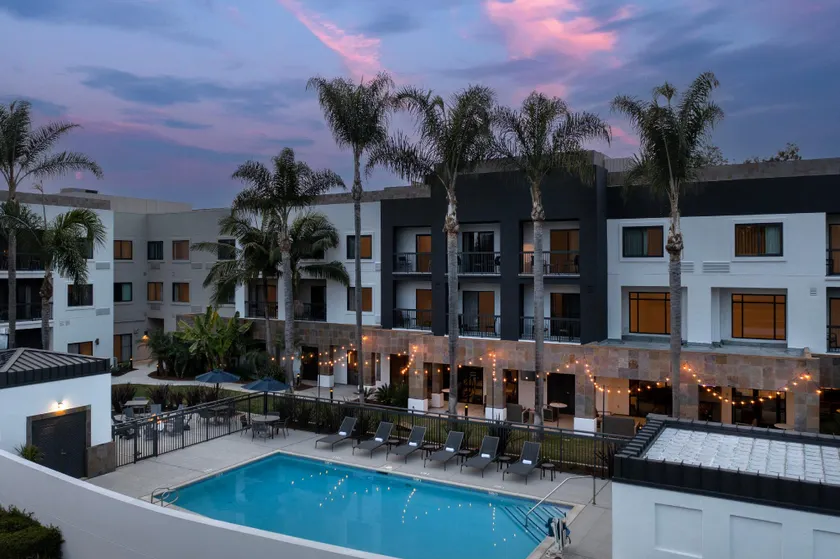 Courtyard by Marriott San Diego Carlsbad - Image 1