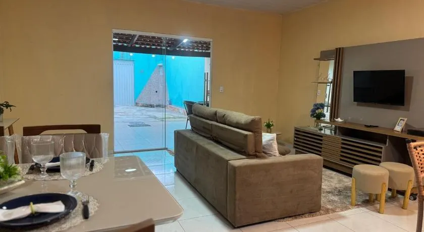 Casa Aconchegante de 2 quartos e 2 camas de casal - Image 1