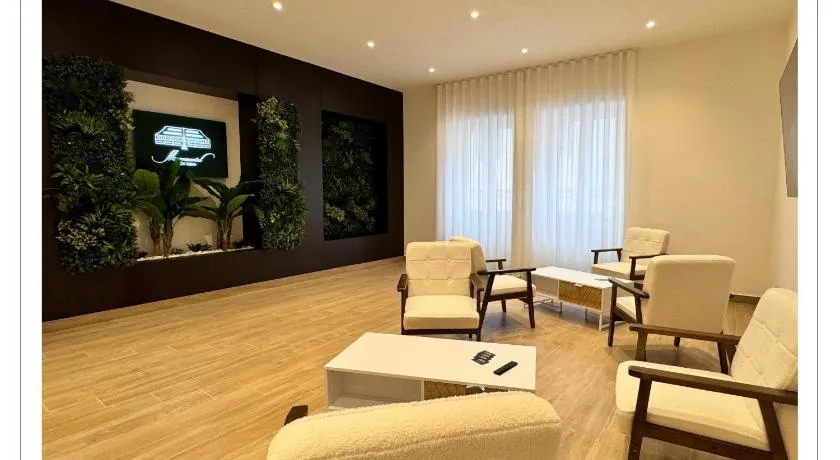 Monumental Luxury Rooms - Image 1