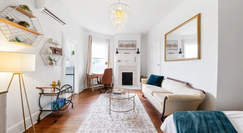 Historic Suite - Near Mercer University and Downtown - Image 1