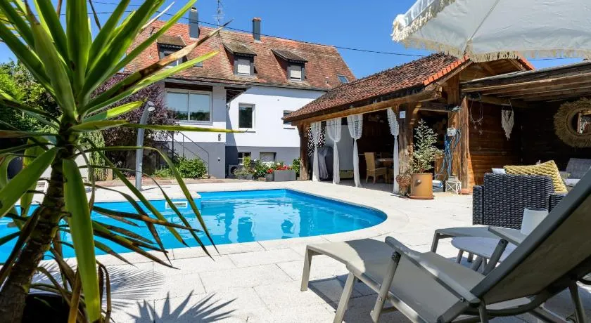 Chez Noëlle - Piscine - Image 1