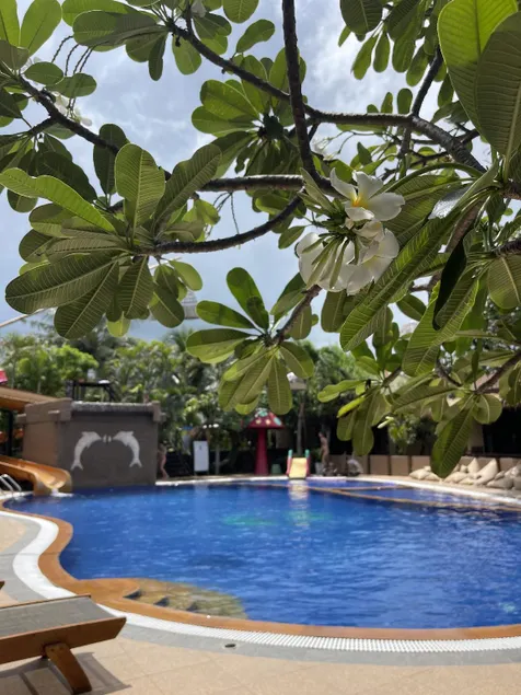 Lanta Riviera Beach Resort - Image 1